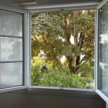 Spacious Close To Parc Proce Διαμέρισμα