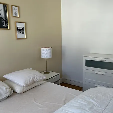 Διαμέρισμα Spacious Close To Parc Proce