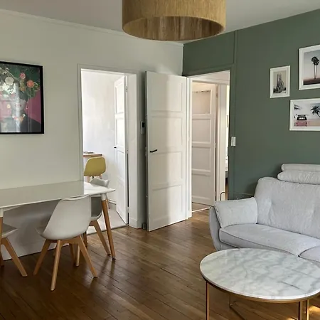Spacious Close To Parc Proce